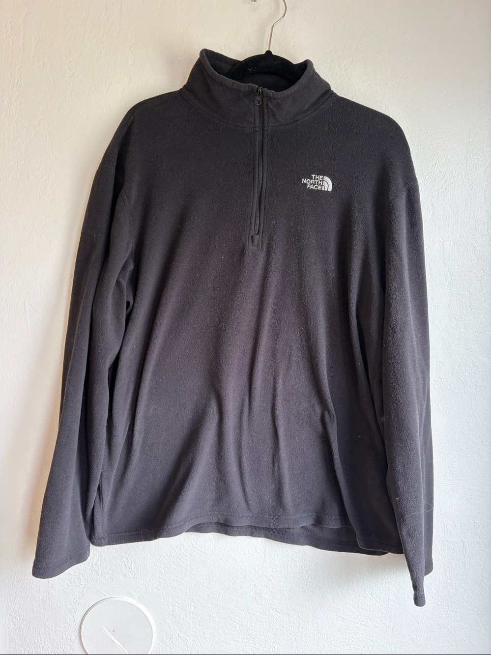 The North Face Men’s Black Quarter-Zip Fleece Pullover
